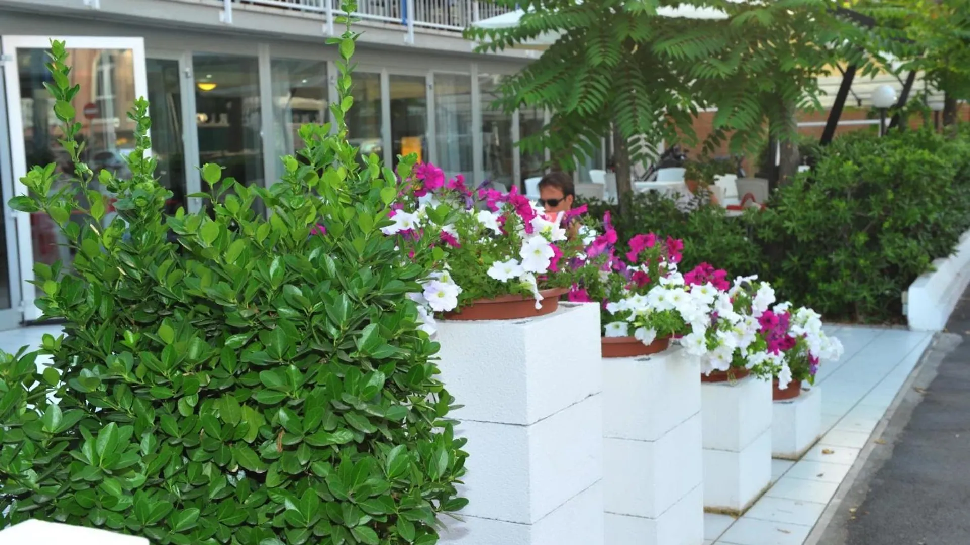 Hotel Le Terrazze Riccione 2*,  Italy